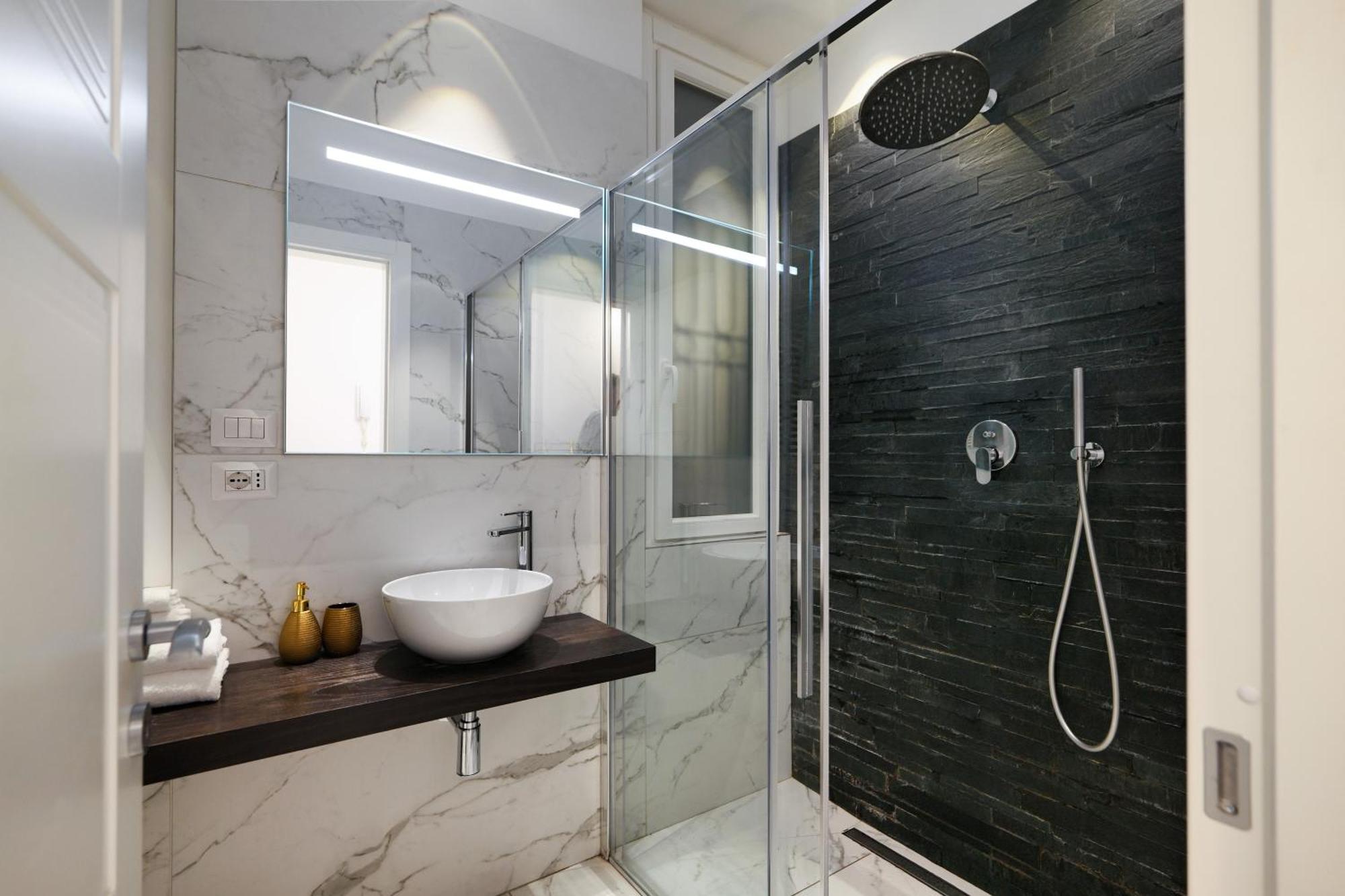 Center Luxury Flat B * Milano